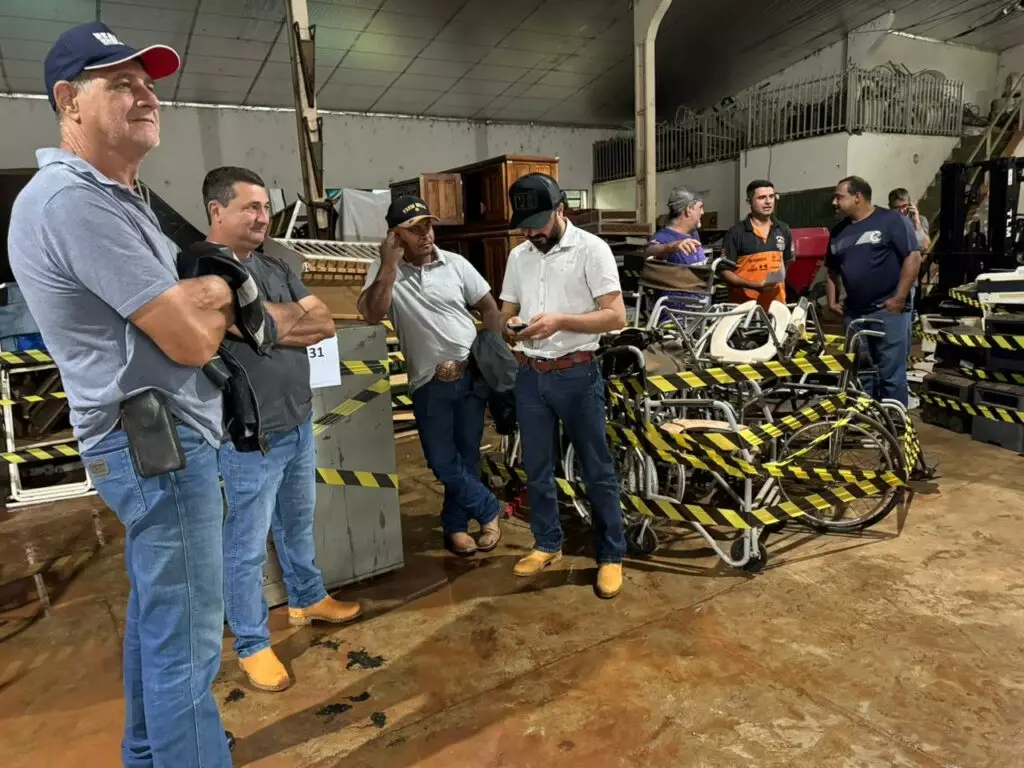 Leilão presencial em Tacuru arrecada recursos com bens inservíveis Leilão presencial em Tacuru arrecada recursos com bens inservíveis