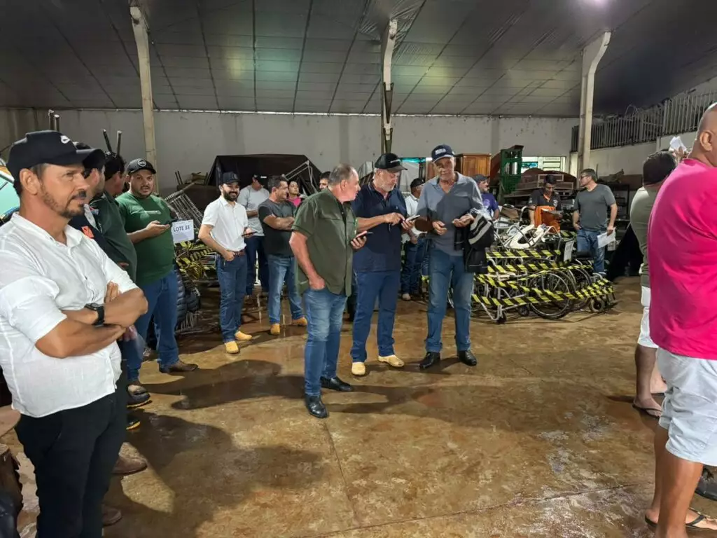 Leilão presencial em Tacuru arrecada recursos com bens inservíveis Leilão presencial em Tacuru arrecada recursos com bens inservíveis