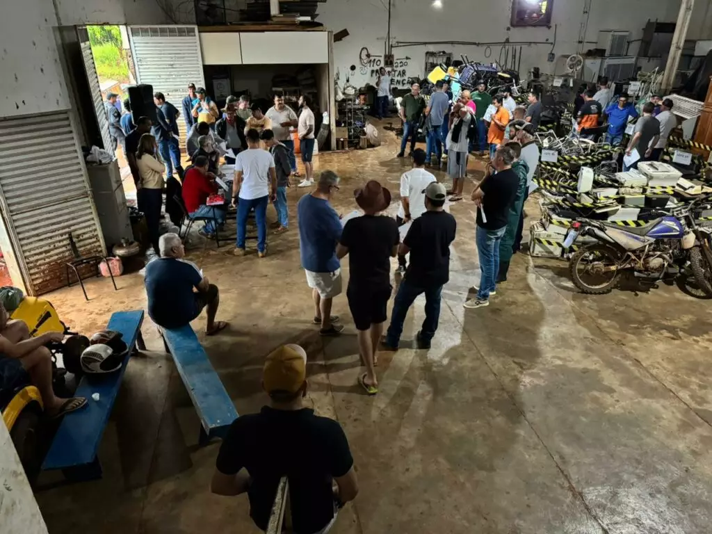 Leilão presencial em Tacuru arrecada recursos com bens inservíveis Leilão presencial em Tacuru arrecada recursos com bens inservíveis