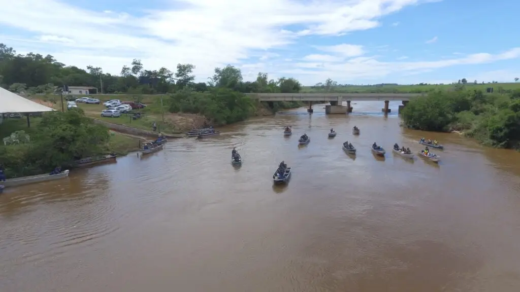 Iguatemi: Aproximadamente 200 kg de lixo foram recolhidos na campanha Rio Mais Limpo 2025