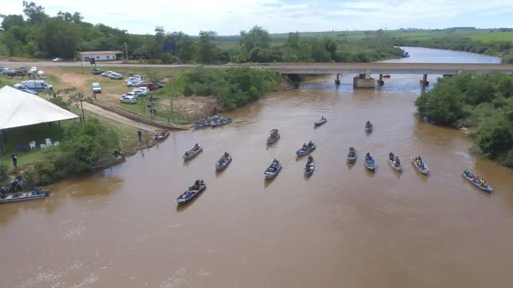 Iguatemi: Aproximadamente 200 kg de lixo foram recolhidos na campanha Rio Mais Limpo 2025