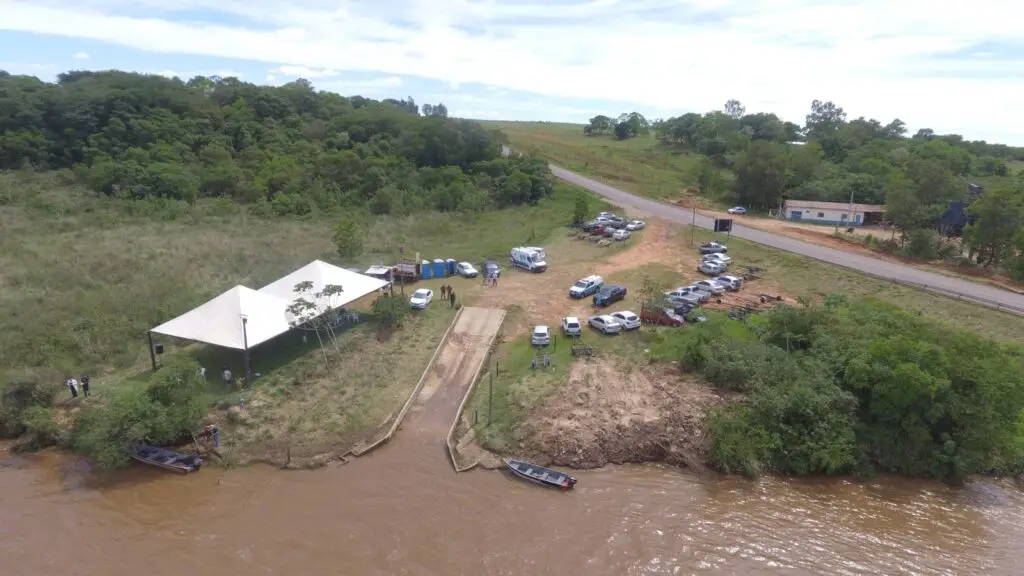 Iguatemi: Aproximadamente 200 kg de lixo foram recolhidos na campanha Rio Mais Limpo 2025