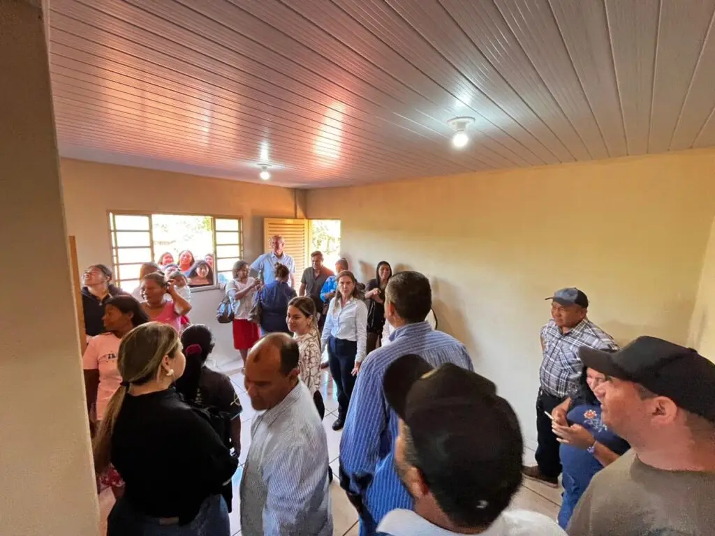 Prefeitura de Aral Moreira entrega primeiras casas populares na Aldeia Guassuty