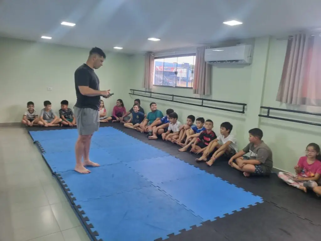 IEDL celebra 13 anos de atividades em plena ascensão em Amambai IEDL celebra 13 anos de atividades em plena ascensão em Amambai