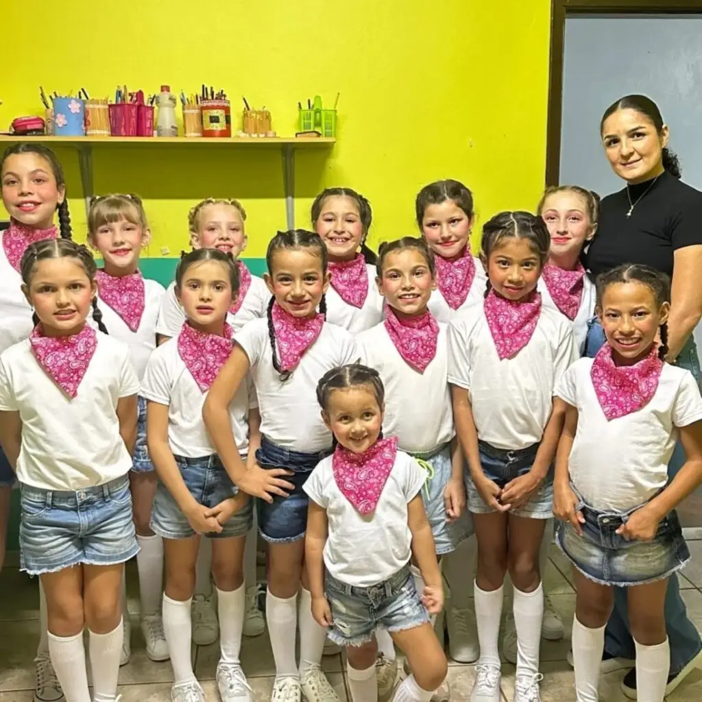 IEDL celebra 13 anos de atividades em plena ascensão em Amambai IEDL celebra 13 anos de atividades em plena ascensão em Amambai