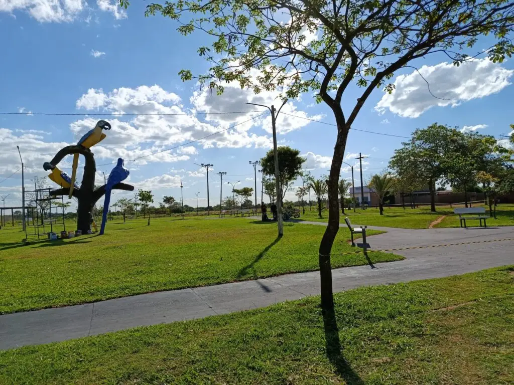 Coronel Sapucaia: Com olhar humano, prefeita Niágara Kraievski dá início às obras de recuperação da praça esquecida pela gestão anterior Coronel Sapucaia: Com olhar humano, prefeita Niágara Kraievski dá início às obras de recuperação da praça esquecida pela gestão anterior