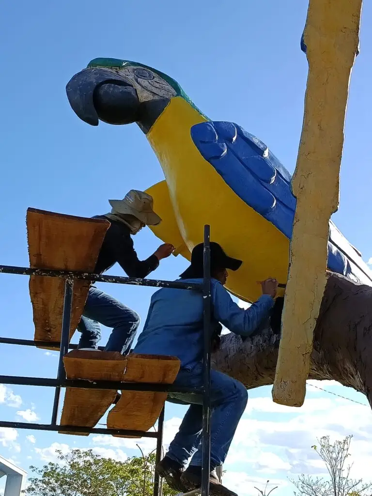 Coronel Sapucaia: Com olhar humano, prefeita Niágara Kraievski dá início às obras de recuperação da praça esquecida pela gestão anterior Coronel Sapucaia: Com olhar humano, prefeita Niágara Kraievski dá início às obras de recuperação da praça esquecida pela gestão anterior