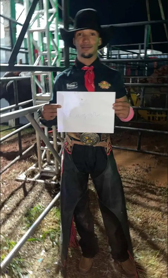 Iguatemiense Pedro Lucas é destaque em montaria de touros nos rodeios pelo Brasil