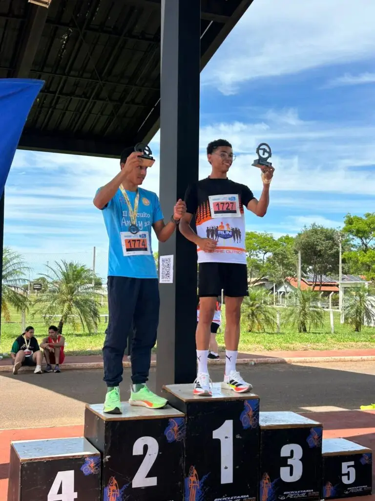 Run Sapucaia conquista troféu de maior equipe na II Corrida Circuito Analy, em Amambai