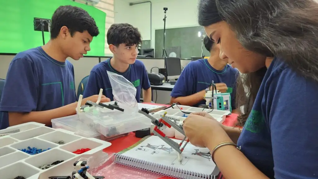 Robótica Educacional transforma a aprendizagem nas escolas estaduais de Mato Grosso do Sul Robótica Educacional transforma a aprendizagem nas escolas estaduais de Mato Grosso do Sul