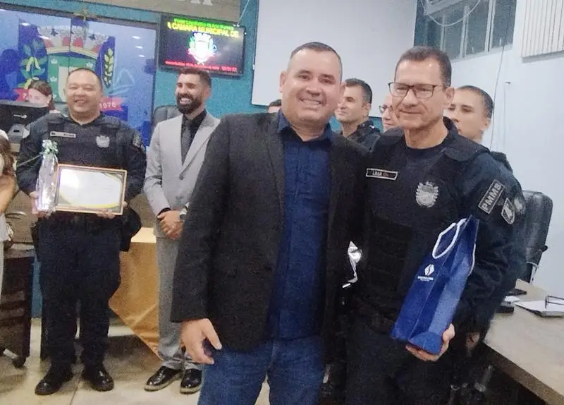 Aprovações do PPA, da LOA e homenagens marcaram o encerramento do ano legislativo 2025 em Aral Moreira