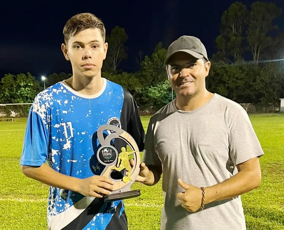 Flamboyant/Supermercado Manso faz 3x1 na final e é campeã da Copa Mansano de Futebol 2025 em Amambai