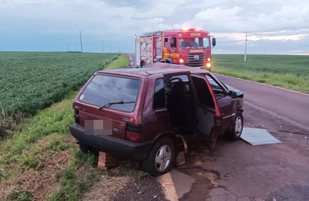 Bombeiros socorrem vitima de acidente em Amambai