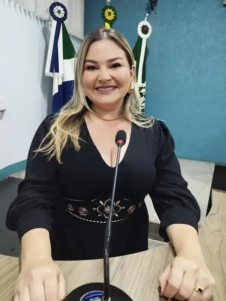 Aprovações do PPA, da LOA e homenagens marcaram o encerramento do ano legislativo 2025 em Aral Moreira