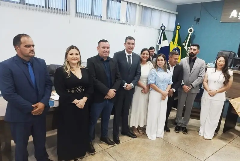 Aprovações do PPA, da LOA e homenagens marcaram o encerramento do ano legislativo 2025 em Aral Moreira