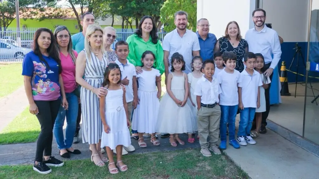 Professor Pontinha recepciona Pedro Kemp para entrega de emendas e kits de brinquedos em Caarapó Professor Pontinha recepciona Pedro Kemp para entrega de emendas e kits de brinquedos em Caarapó