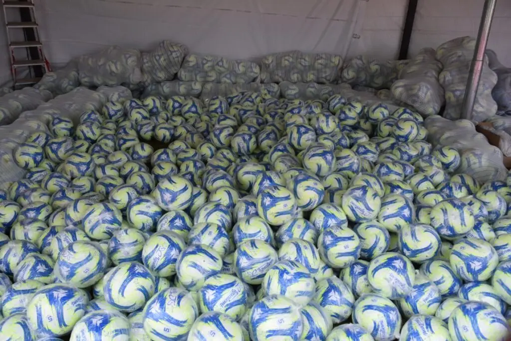 4 mil brinquedos distribuídos levam alegria às crianças iguatemienses na 5ª edição do Natal Feliz