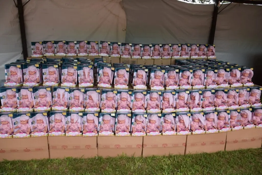 4 mil brinquedos distribuídos levam alegria às crianças iguatemienses na 5ª edição do Natal Feliz