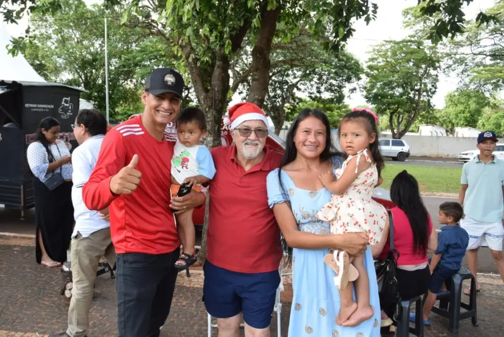 4 mil brinquedos distribuídos levam alegria às crianças iguatemienses na 5ª edição do Natal Feliz