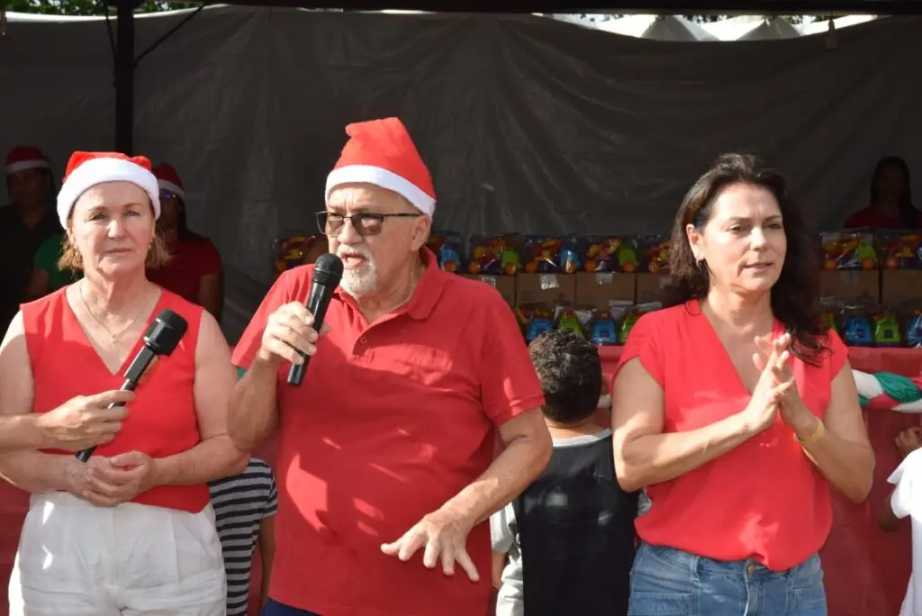 4 mil brinquedos distribuídos levam alegria às crianças iguatemienses na 5ª edição do Natal Feliz