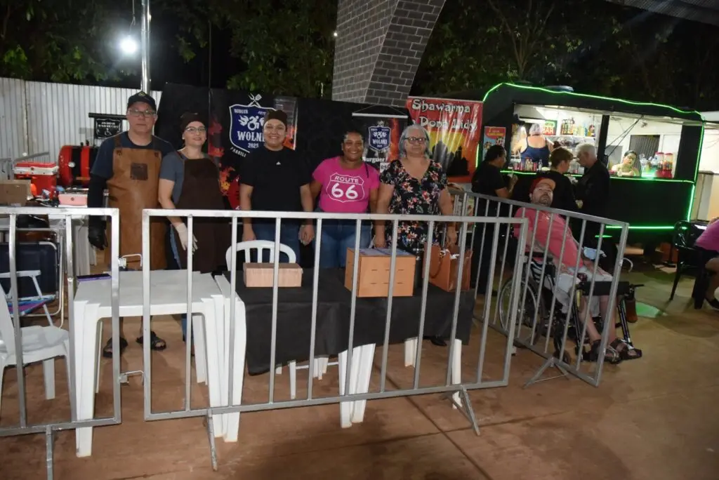 Iguatemi: Primeira noite de réveillon reuniu milhares de pessoas na Praça João Francisco Lopes, no show da dupla nacional “Us Agroboy”