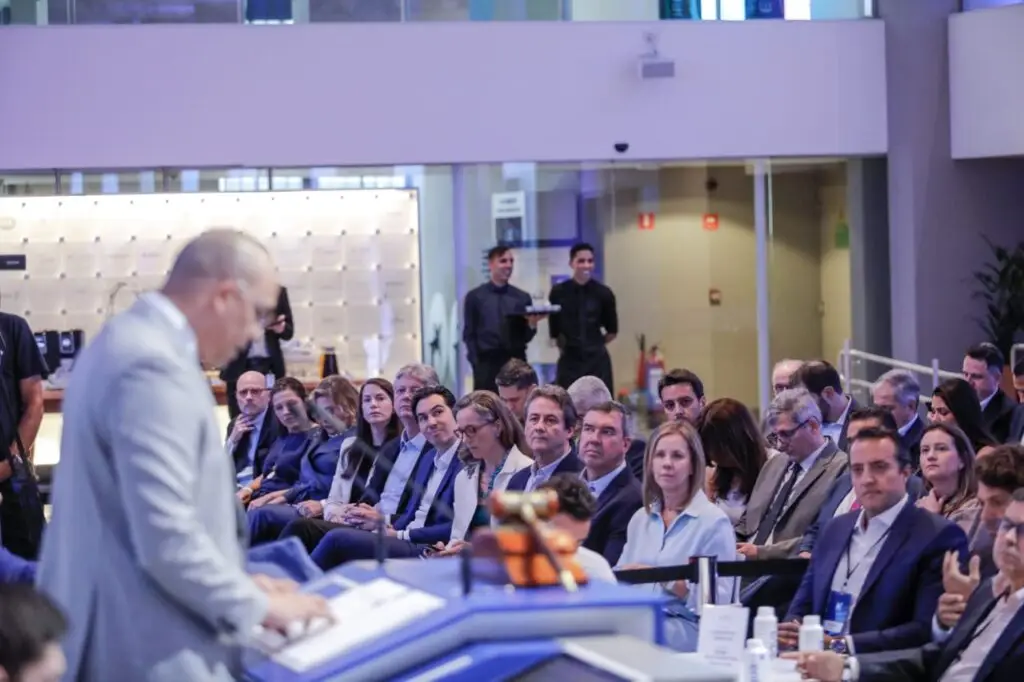 Proposta de R$ 15,9 milhões e com deságio de 22% vence leilão da PPP do Hospital Regional de Mato Grosso do Sul Proposta de R$ 15,9 milhões e com deságio de 22% vence leilão da PPP do Hospital Regional de Mato Grosso do Sul