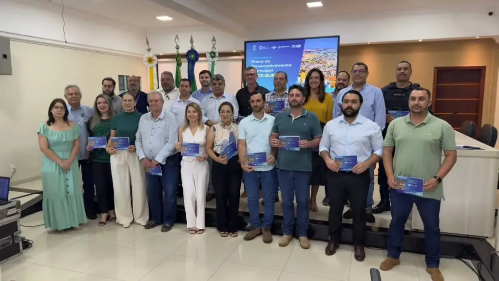 Prefeitura de Sete Quedas apresenta Plano de Desenvolvimento Municipal em evento na Câmara Prefeitura de Sete Quedas apresenta Plano de Desenvolvimento Municipal em evento na Câmara