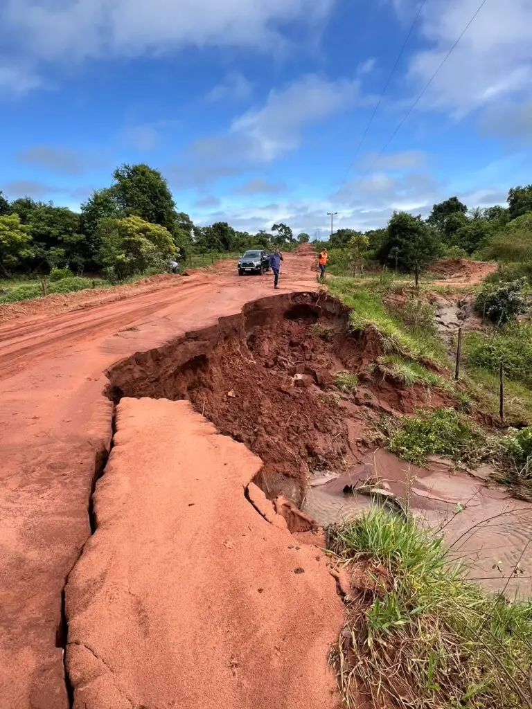 Após grandes estragos provocados pelas chuvas Paranhos pode decretar situação de emergência Após grandes estragos provocados pelas chuvas Paranhos pode decretar situação de emergência