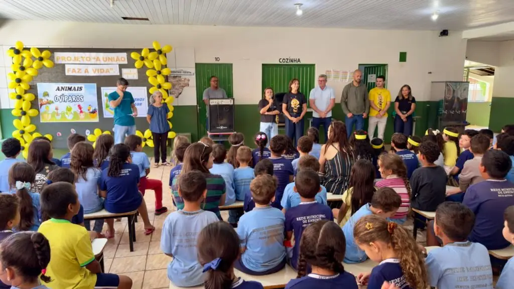 Programa “A união faz a vida” encerra 2025 com diversos projetos nas escolas municipais de Sete Quedas Programa “A união faz a vida” encerra 2025 com diversos projetos nas escolas municipais de Sete Quedas