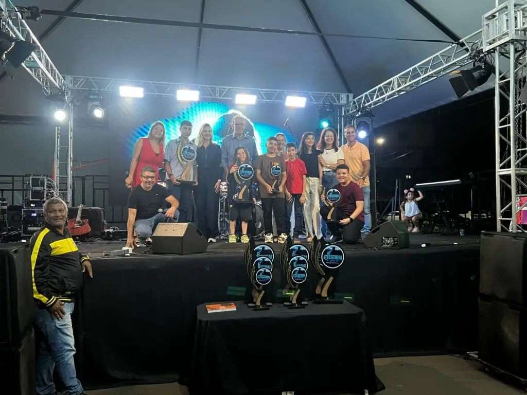 11º Festibai transforma sábado em noite de talento, música e espírito natalino em Amambai 11º Festibai transforma sábado em noite de talento, música e espírito natalino em Amambai