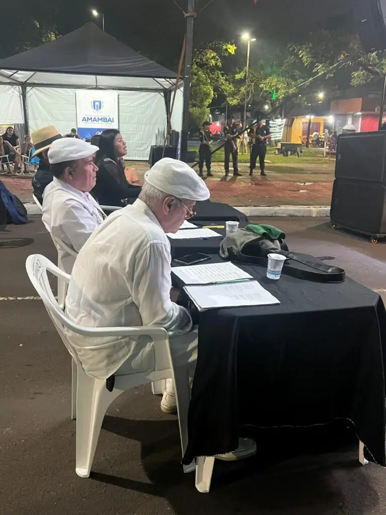 11º Festibai transforma sábado em noite de talento, música e espírito natalino em Amambai 11º Festibai transforma sábado em noite de talento, música e espírito natalino em Amambai