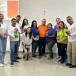 ACS e ACE recebem protetor solar durante palestra do Dezembro Laranja em Amambai ACS e ACE recebem protetor solar durante palestra do Dezembro Laranja em Amambai