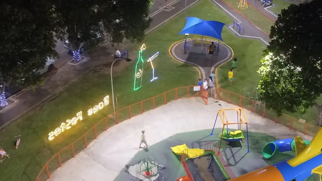 Iguatemi: Praça Central começa a receber iluminação e decoração especial de Natal Iguatemi: Praça Central começa a receber iluminação e decoração especial de Natal