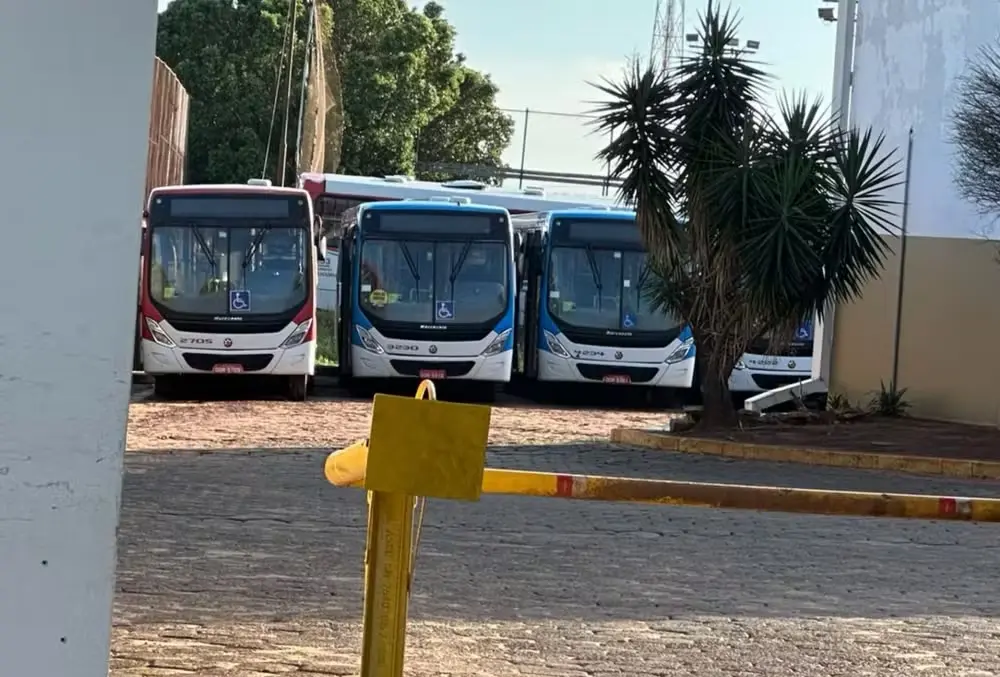Greve dos motoristas entra no 3º dia em Campo Grande e Justiça prevê multa de R$ 200 mil por dia