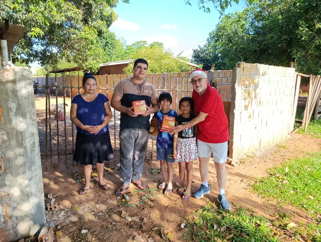 Iguatemi: Lídio Ledesma realiza ação social e beneficia famílias carentes com entrega de 500 panetones