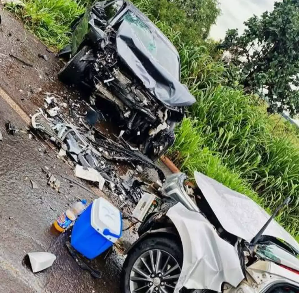 Motorista sobrevive a batida, mas perde pais e esposa na BR-267 MS: Motorista sobrevive a batida, mas perde pais e esposa na BR-267