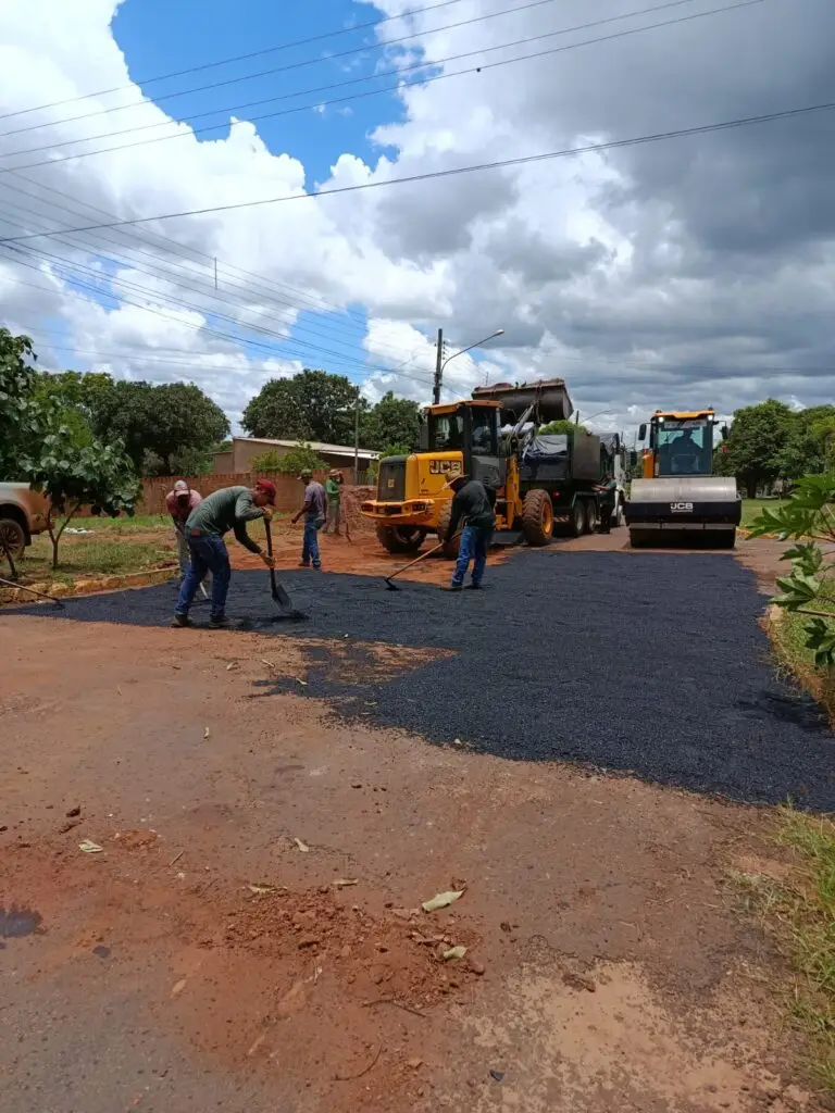 Trabalho de tapa-buracos segue em ritmo intenso em Coronel Sapucaia