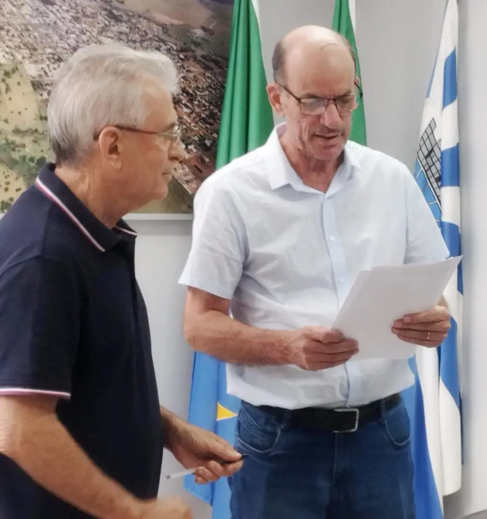 Jaime Vizzotto assume a prefeitura em Amambai