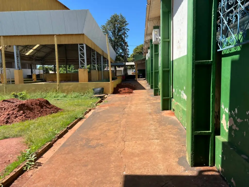 Prefeitura de Japorã executa reforma geral da escola ‘José de Alencar’, no distrito de Jacareí
