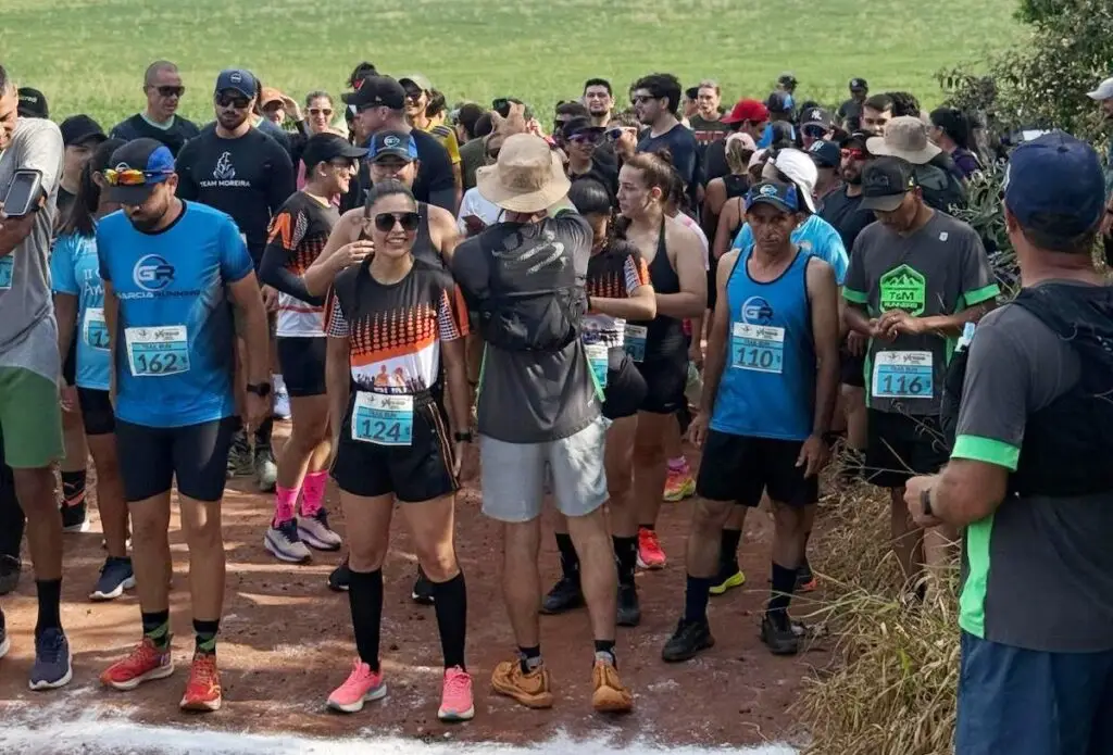 Corrida em trilha reuniu cerca de 100 participantes em Amambai