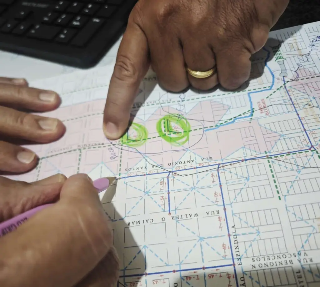 Novas bocas de lobos vão sanar problema de alagamento em Amambai, diz empreiteira Novas bocas de lobos vão sanar problema de alagamento em Amambai, diz empreiteira