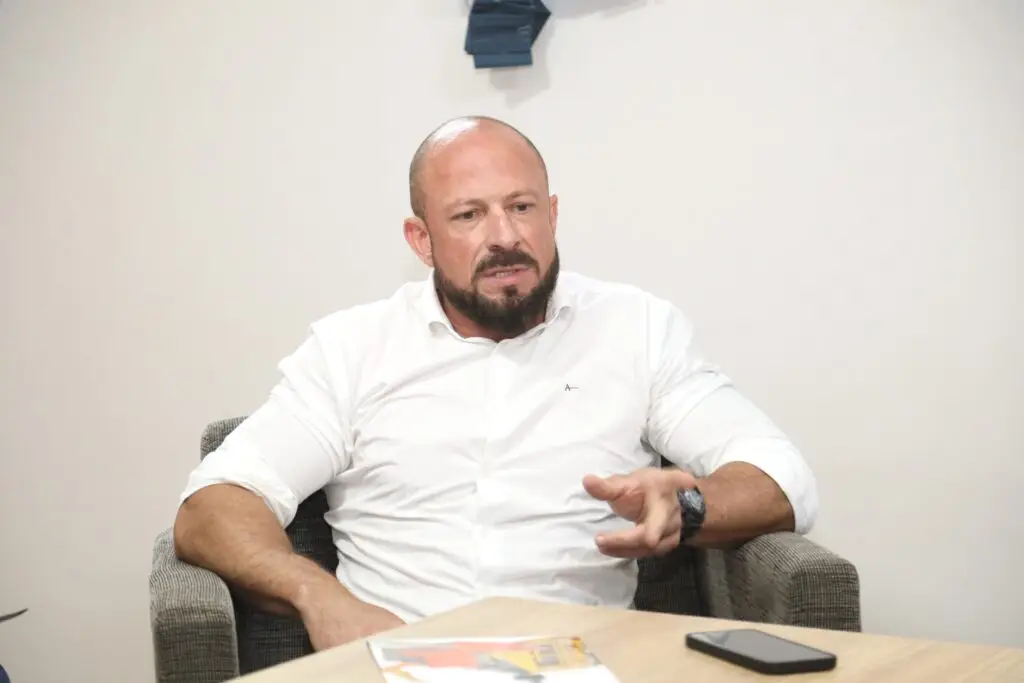 Governo de Mundo Novo recebe empresários catarinenses interessados na implantação de empresa no município