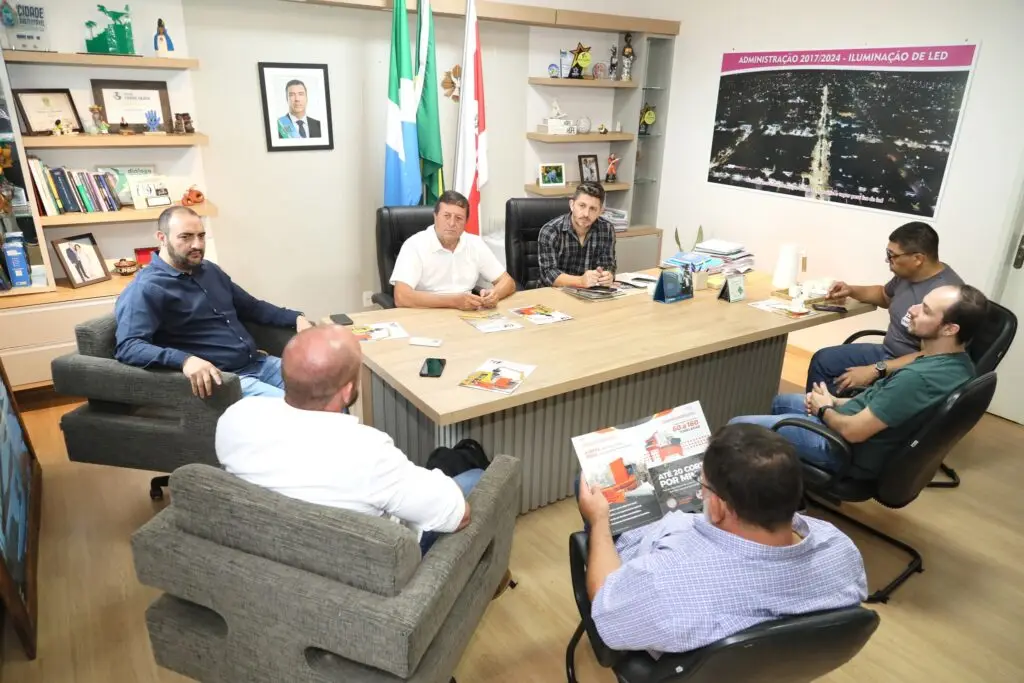 Governo de Mundo Novo recebe empresários catarinenses interessados na implantação de empresa no município