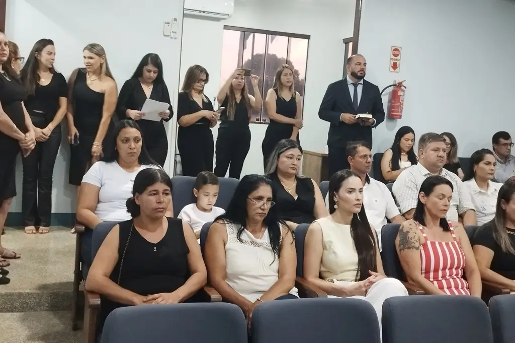 Sessão solene marca a abertura do ano legislativo 2026 na Câmara de Aral Moreira Sessão solene marca a abertura do ano legislativo 2026 na Câmara de Aral Moreira