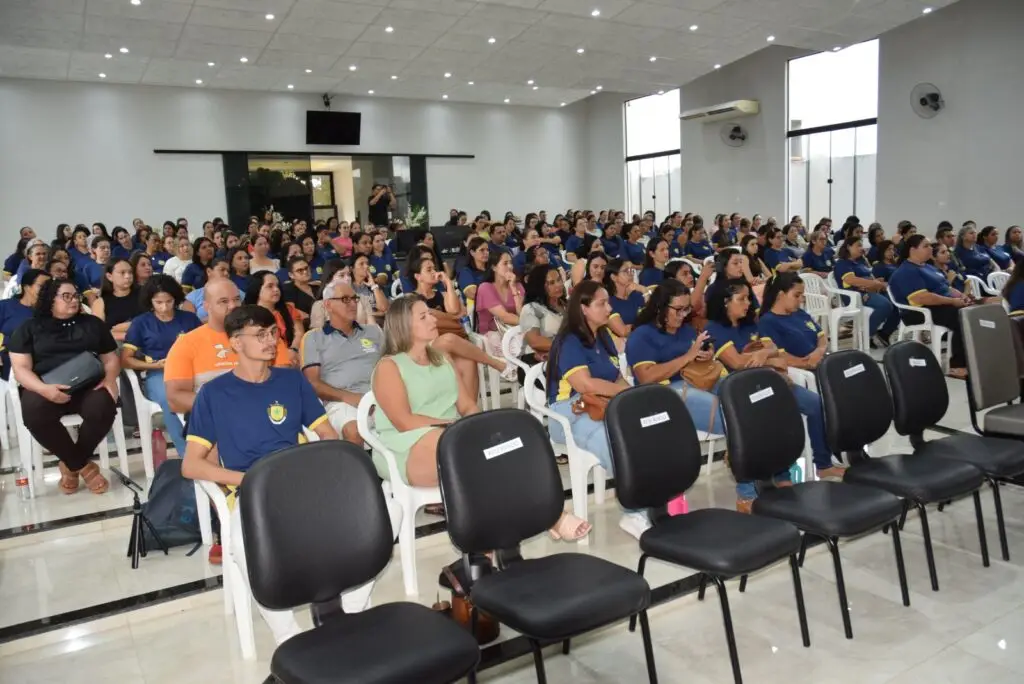 Secretaria de Educação de Iguatemi promove “formação continuada” para professores e servidores que atuam na Rede Municipal de Ensino