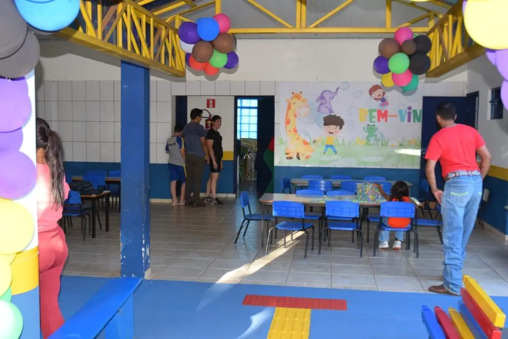 Iguatemi: Alunos da Rede Municipal de Ensino são recepcionados calorosamente por professores e profissionais, no início do ano letivo de 2026