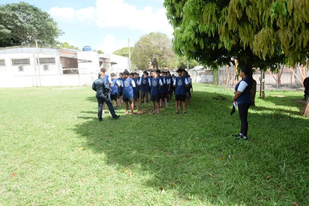 Iguatemi: Projeto da Polícia Militar "Bom de Bola, Bom na Escola" inicia suas atividades oficialmente
