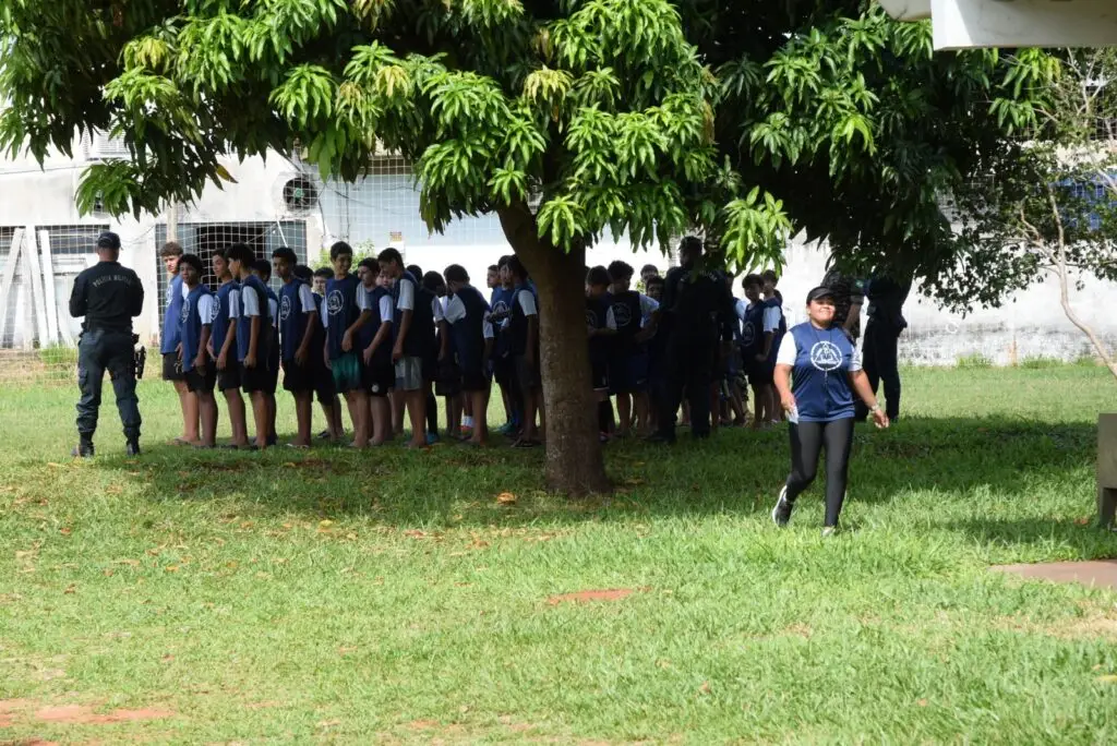 Iguatemi: Projeto da Polícia Militar "Bom de Bola, Bom na Escola" inicia suas atividades oficialmente