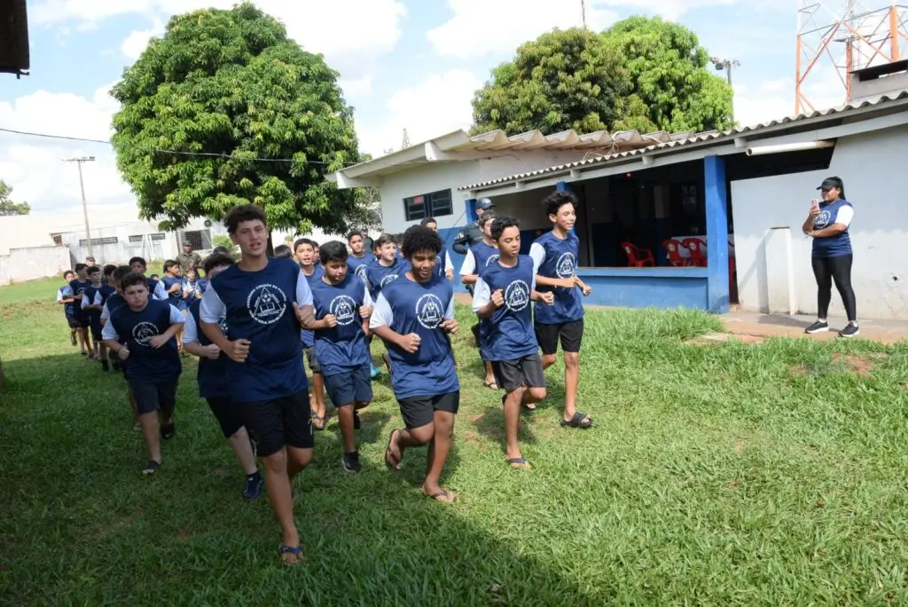 Iguatemi: Projeto da Polícia Militar "Bom de Bola, Bom na Escola" inicia suas atividades oficialmente