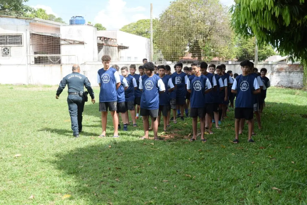 Iguatemi: Projeto da Polícia Militar "Bom de Bola, Bom na Escola" inicia suas atividades oficialmente